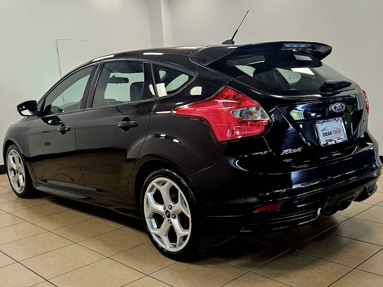 Used 2014 Ford Focus ST w/ Equipment Group 202A image 6