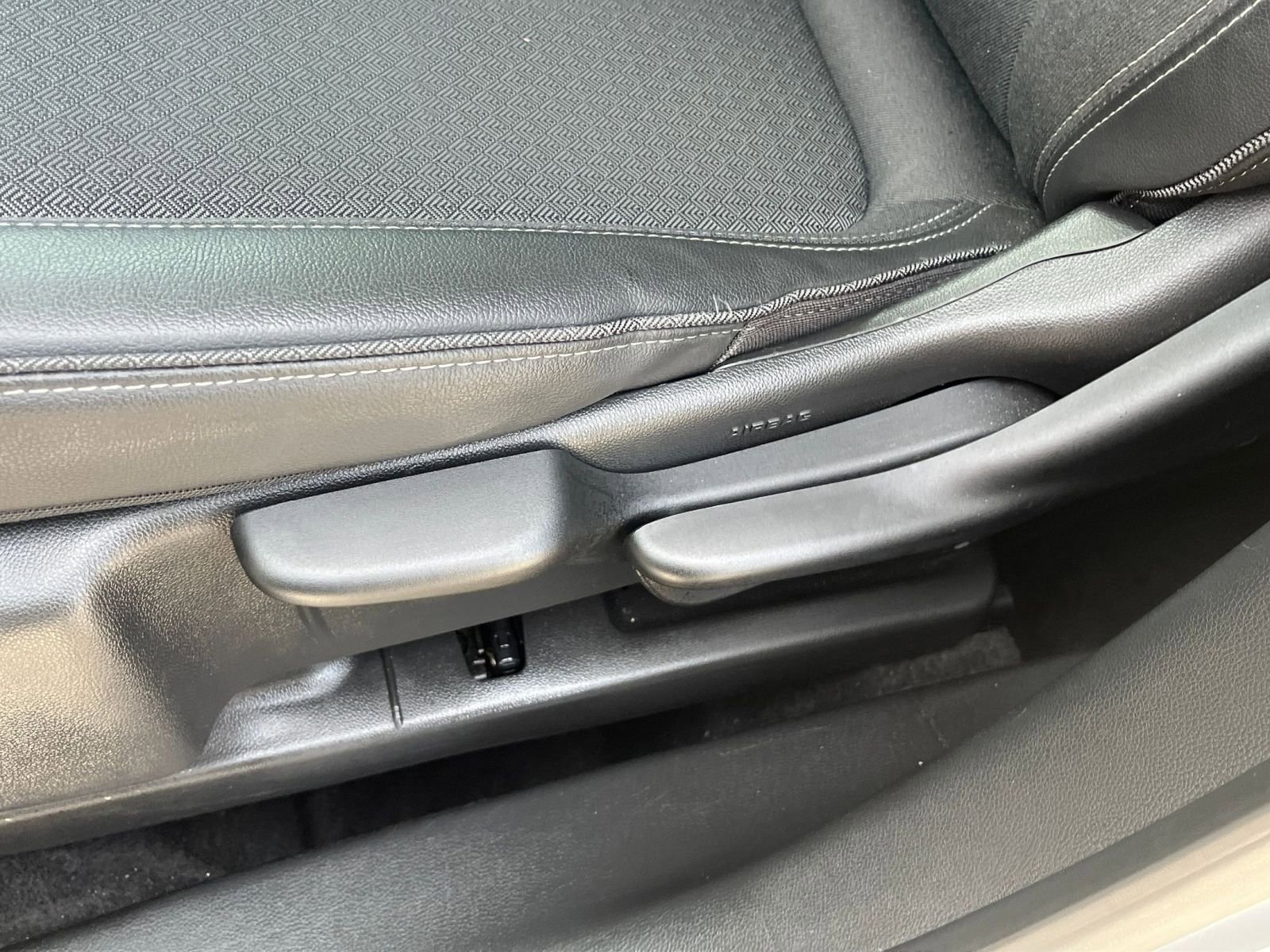 Used 2025 Buick Encore GX Preferred image 22