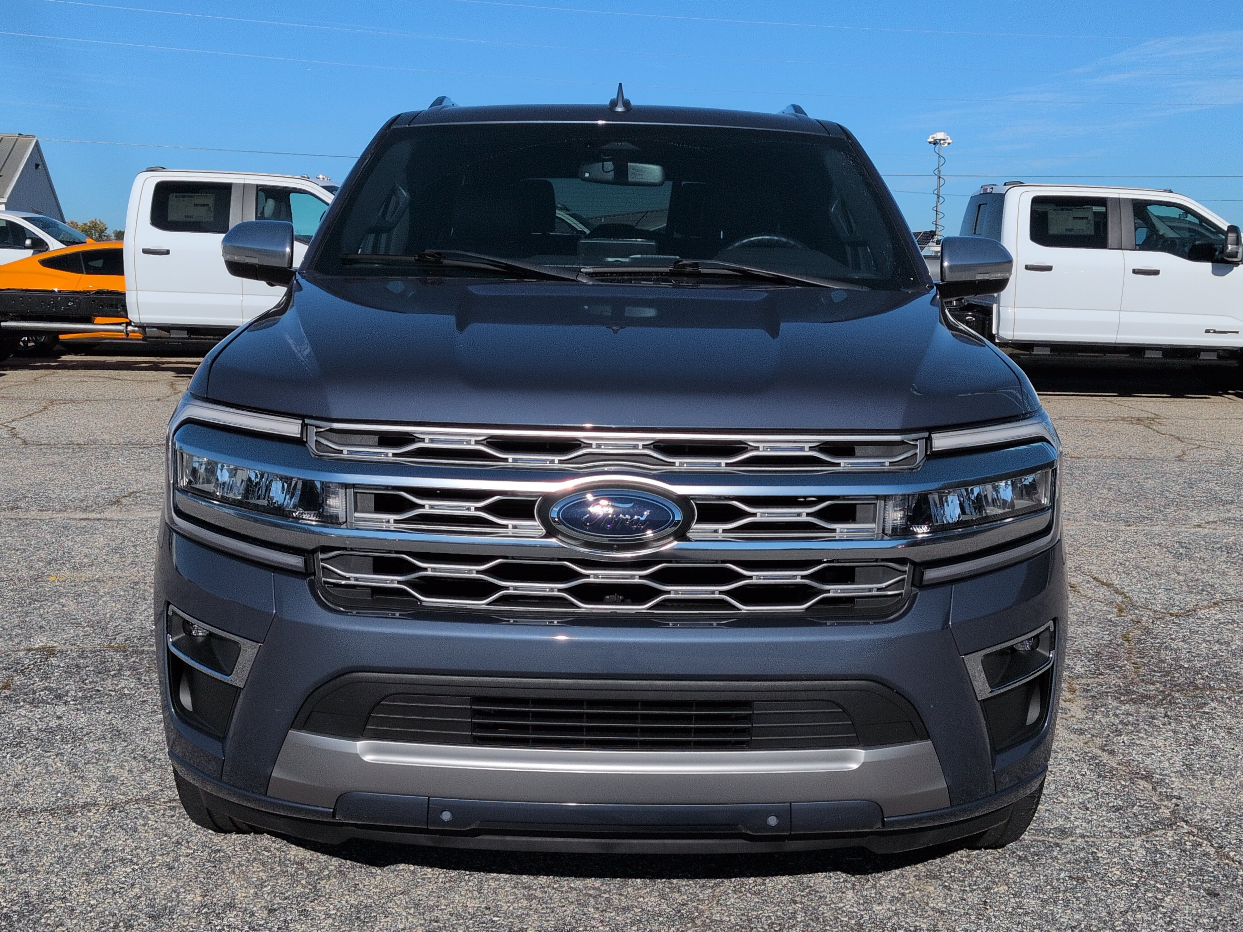 Certified 2023 Ford Expedition Max Platinum RWD image 7