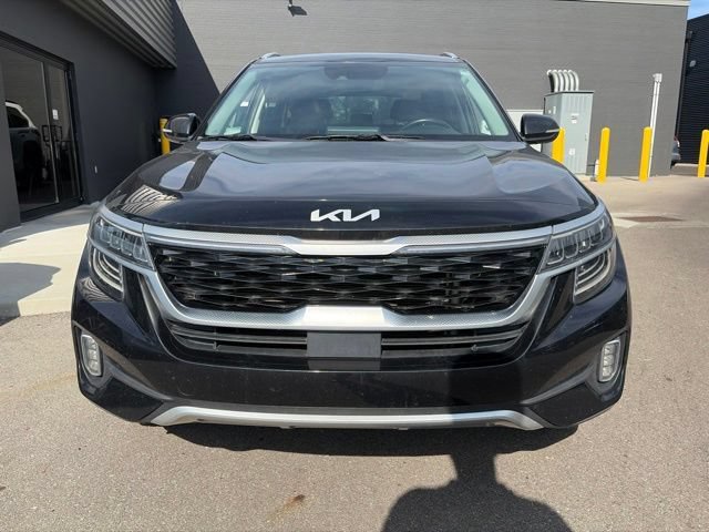 Used 2022 Kia Seltos SX w/ Sunroof Package AWD/4WD image 5