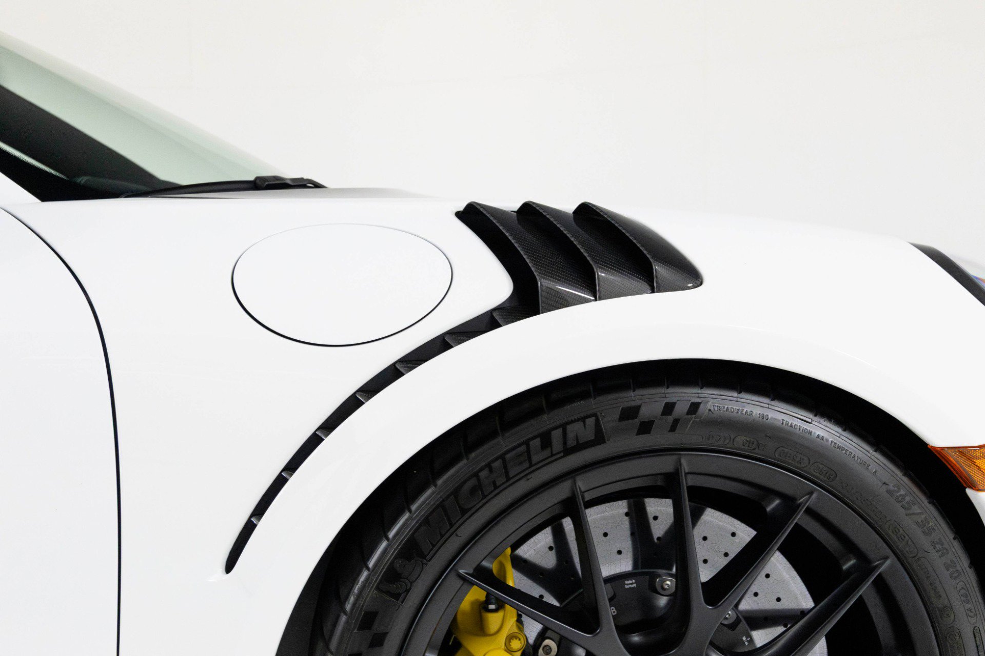 Used 2018 Porsche 911 GT2 RS image 62