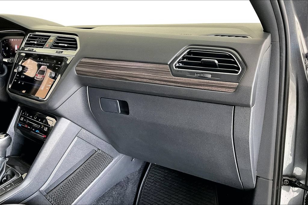 Used 2022 Volkswagen Tiguan SEL R-Line AWD/4WD image 20