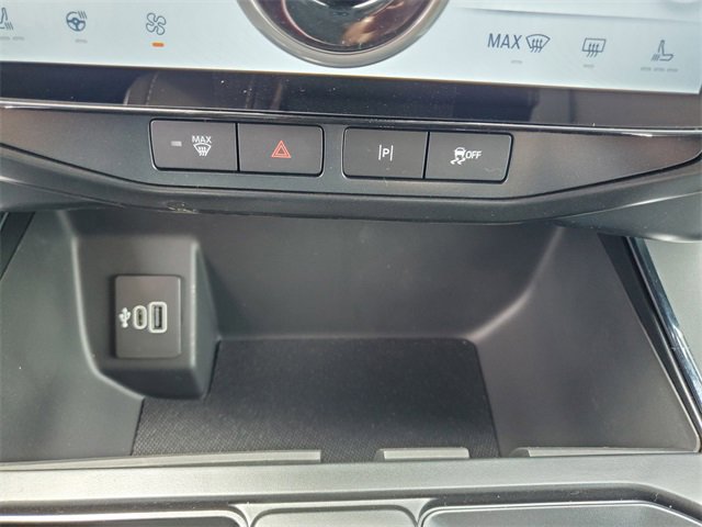 New 2025 Ford F150 Lightning Flash image 38