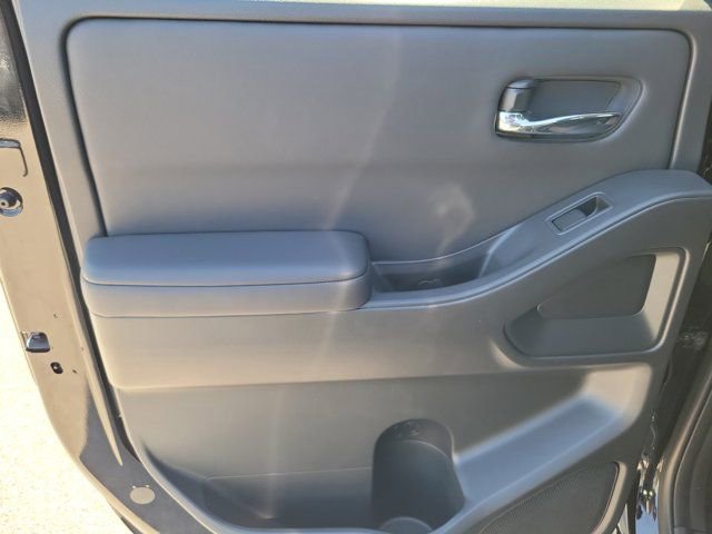 Certified 2024 Nissan Frontier SL w/ Technology Package image 17