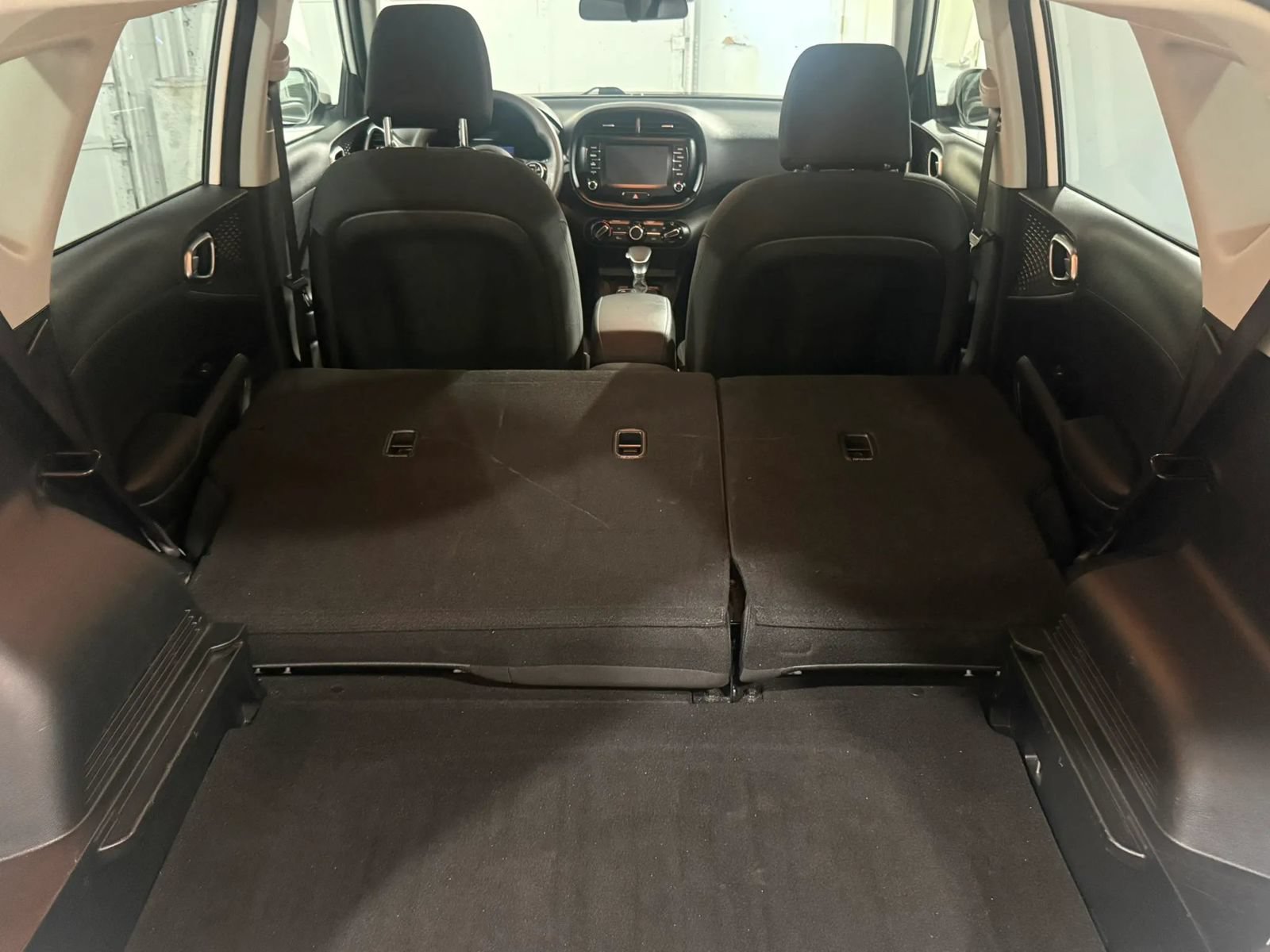 Used 2020 Kia Soul S FWD image 26