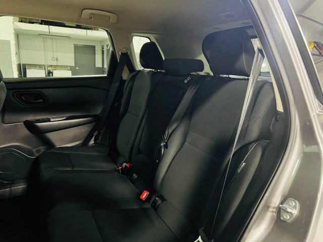 Used 2024 Nissan Rogue S FWD image 21