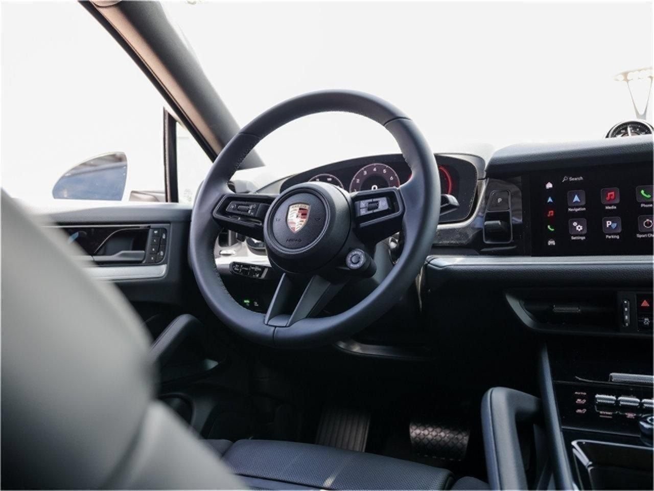 Certified 2025 Porsche Cayenne Coupe AWD/4WD image 25