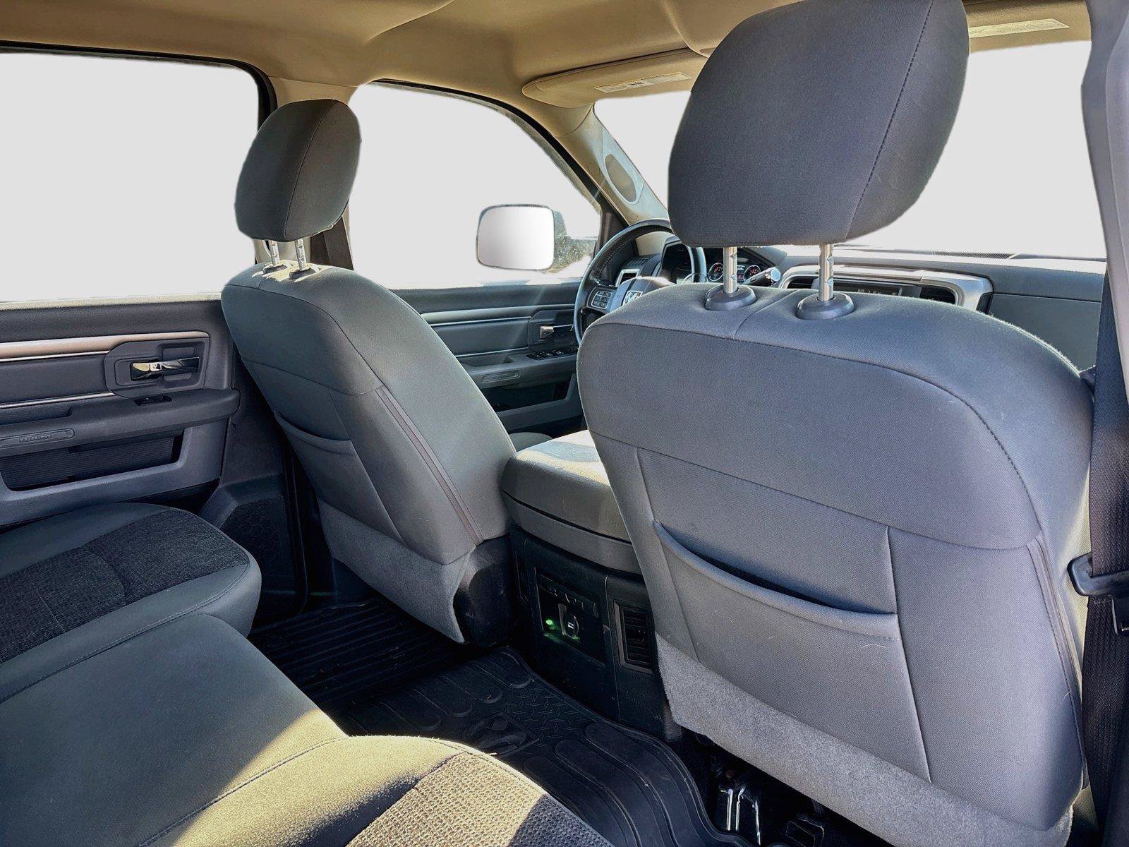 Used 2016 RAM 3500 Big Horn AWD/4WD image 33