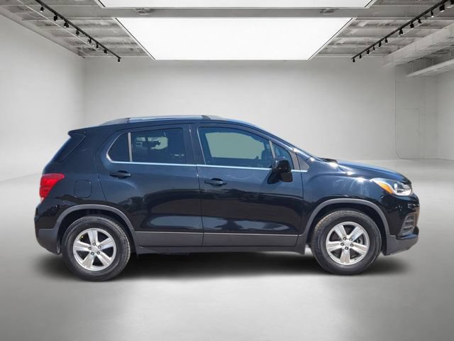 Used 2020 Chevrolet Trax LT FWD image 7