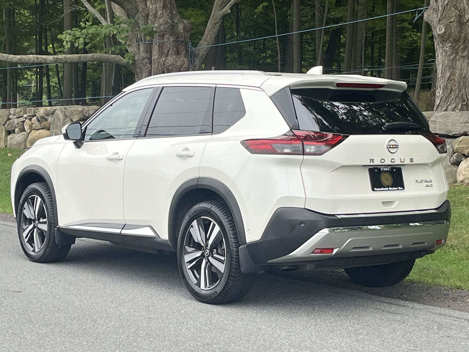 Used 2022 Nissan Rogue Platinum w/ Head-Up Display Package AWD/4WD image 23