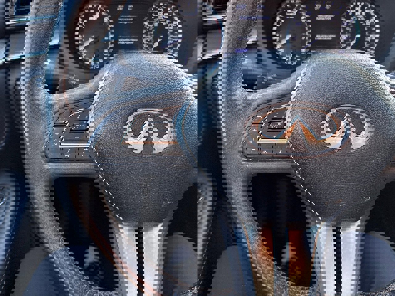 Used 2023 INFINITI QX50 Pure image 18