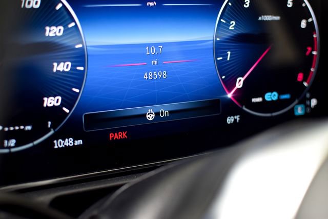 Used 2022 Mercedes-Benz C 300 4MATIC Sedan w/ Exclusive Trim Package image 24