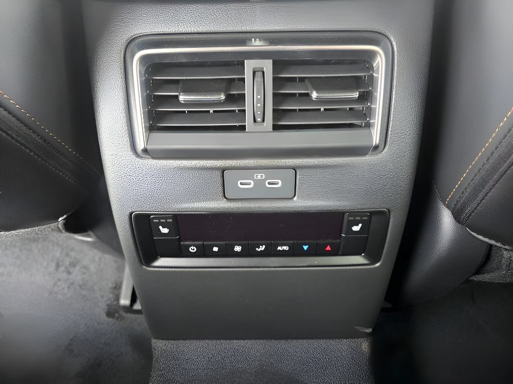 Certified 2025 MAZDA CX-70 Plug-In Hybrid w/ Premium Plus AWD/4WD image 22