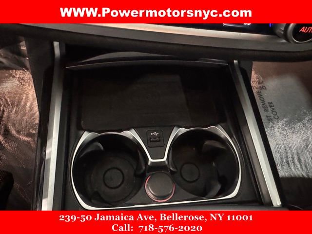 Used 2020 BMW 740i w/ M Sport Package image 35