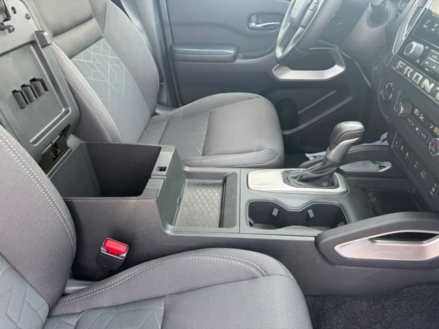 Used 2025 Nissan Frontier SV w/ SV Convenience Package AWD/4WD image 22