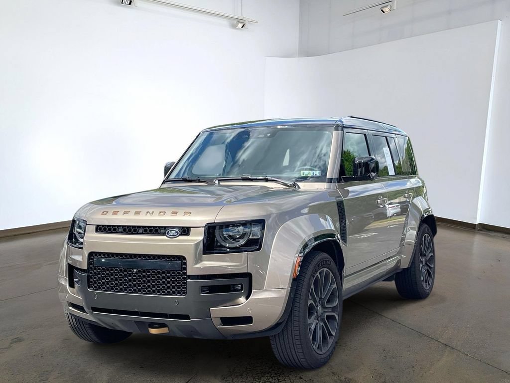 Certified 2025 Land Rover Defender 110 AWD/4WD image 1
