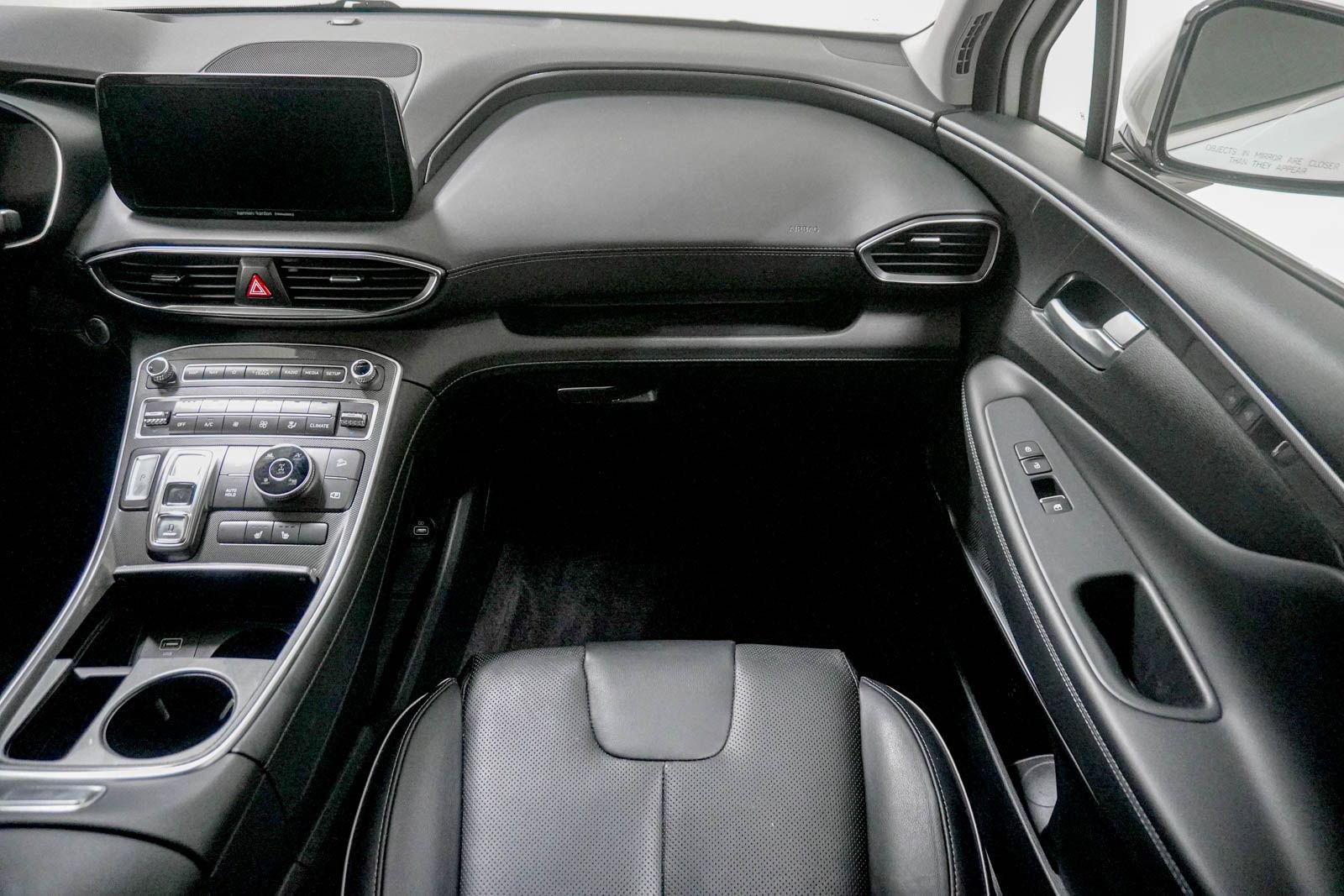 Used 2022 Hyundai Santa Fe SEL w/ Convenience + Premium Package AWD/4WD image 29