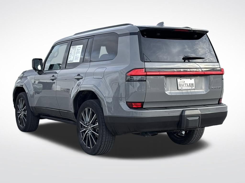 Used 2024 Lexus GX 550 w/ Accessory Package (Z1) image 4