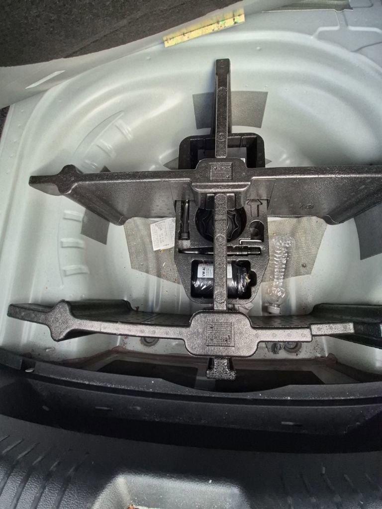 Used 2020 Volkswagen Jetta S w/ Driver Assistance Package image 10