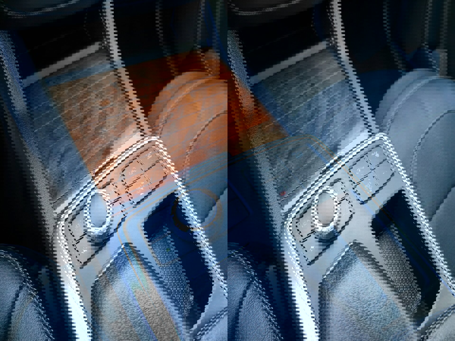 Used 2015 Mercedes-Benz GL 550 4MATIC image 20