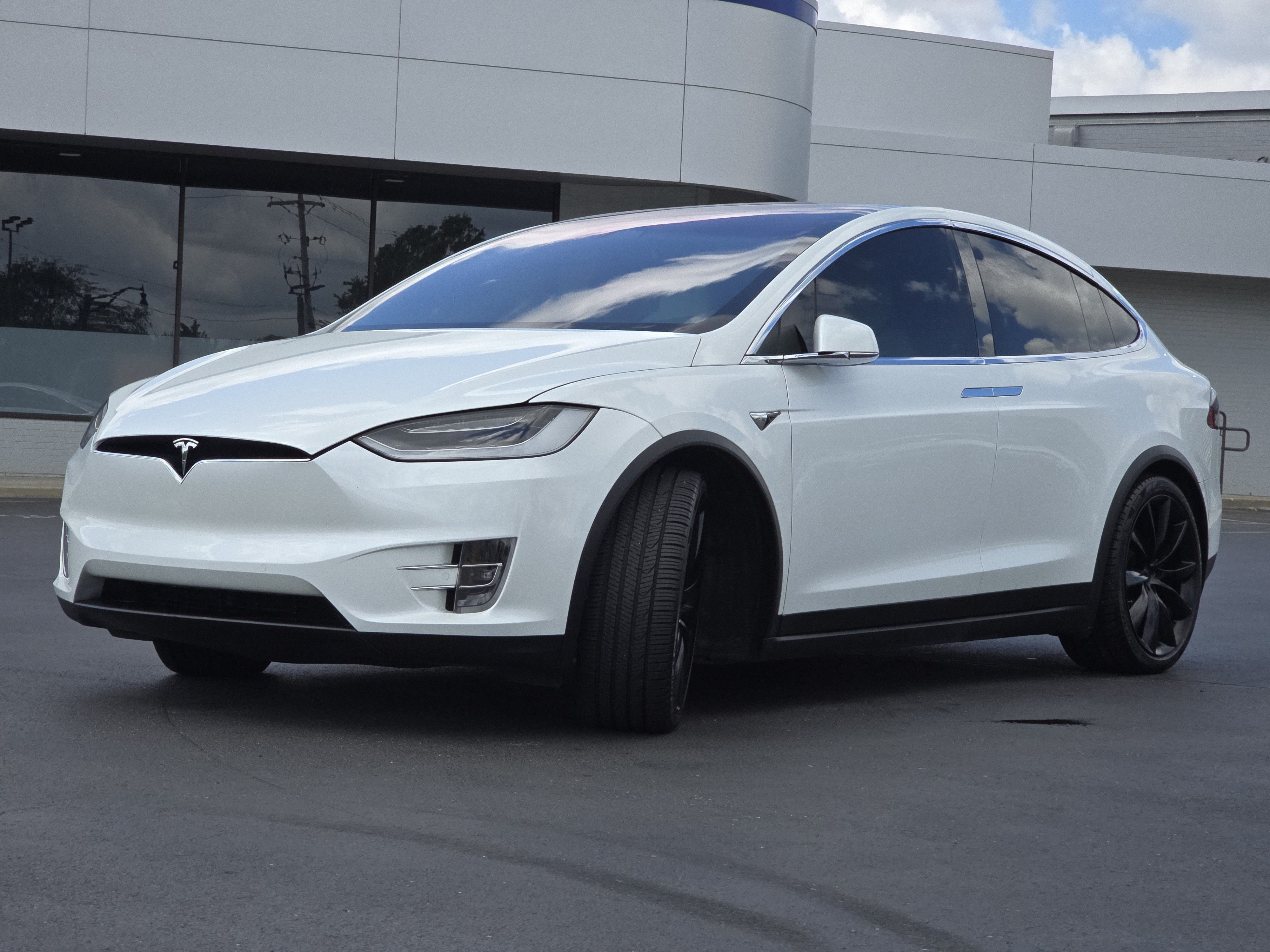 Used 2019 Tesla Model X Performance AWD/4WD image 3