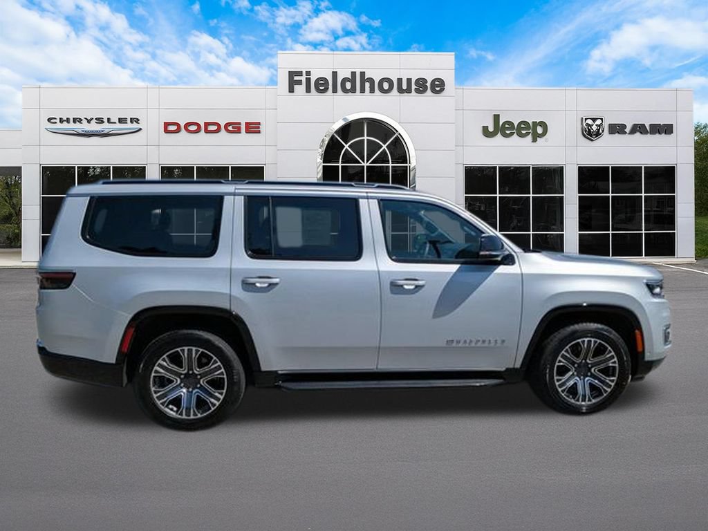Used 2024 Jeep Wagoneer Series II w/ Flexible Seating Group AWD/4WD image 4