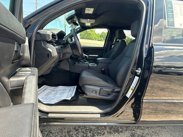 Used 2025 Toyota Tacoma SR5 AWD/4WD image 15