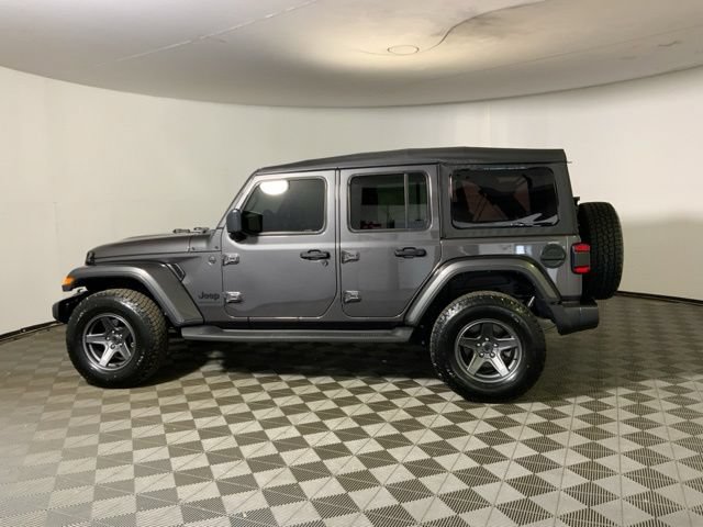 Used 2025 Jeep Wrangler Unlimited Sahara w/ Technology Group AWD/4WD image 8