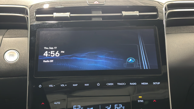 Used 2022 Hyundai Santa Cruz Limited AWD/4WD image 15