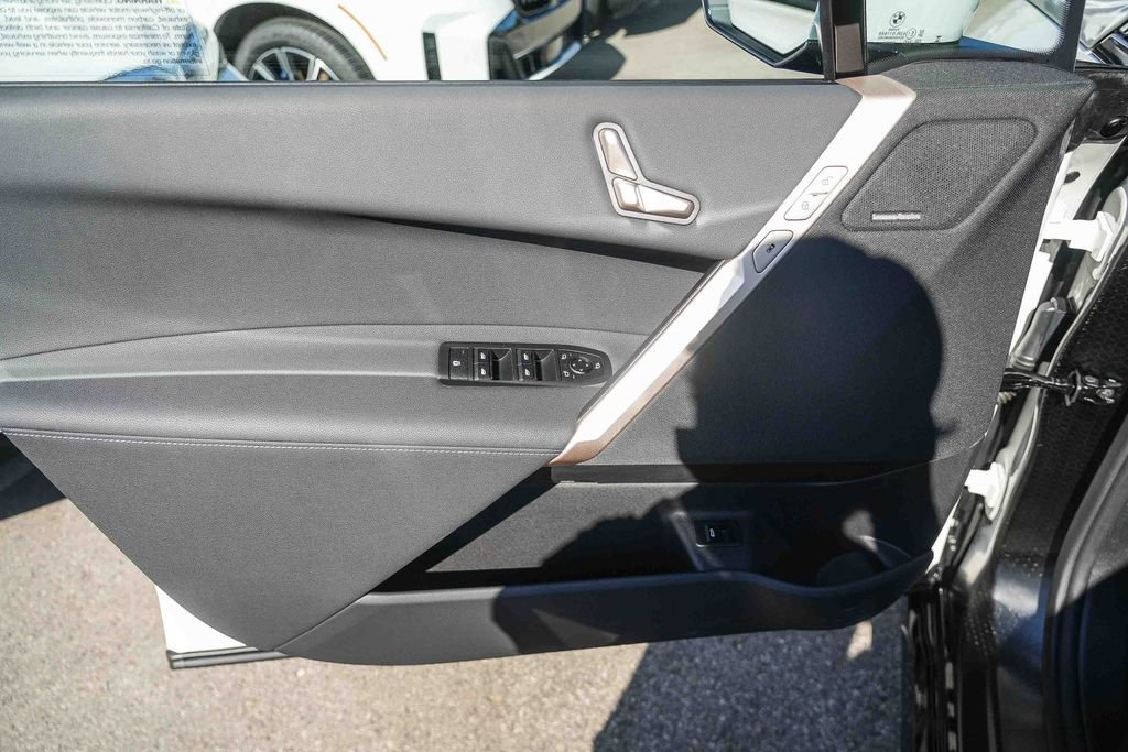 Used 2026 BMW iX xDrive60 AWD/4WD image 21