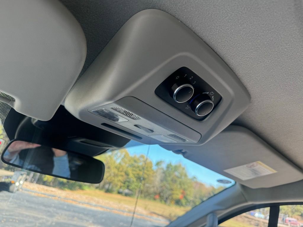 Used 2023 Ford Transit 350 XLT image 24