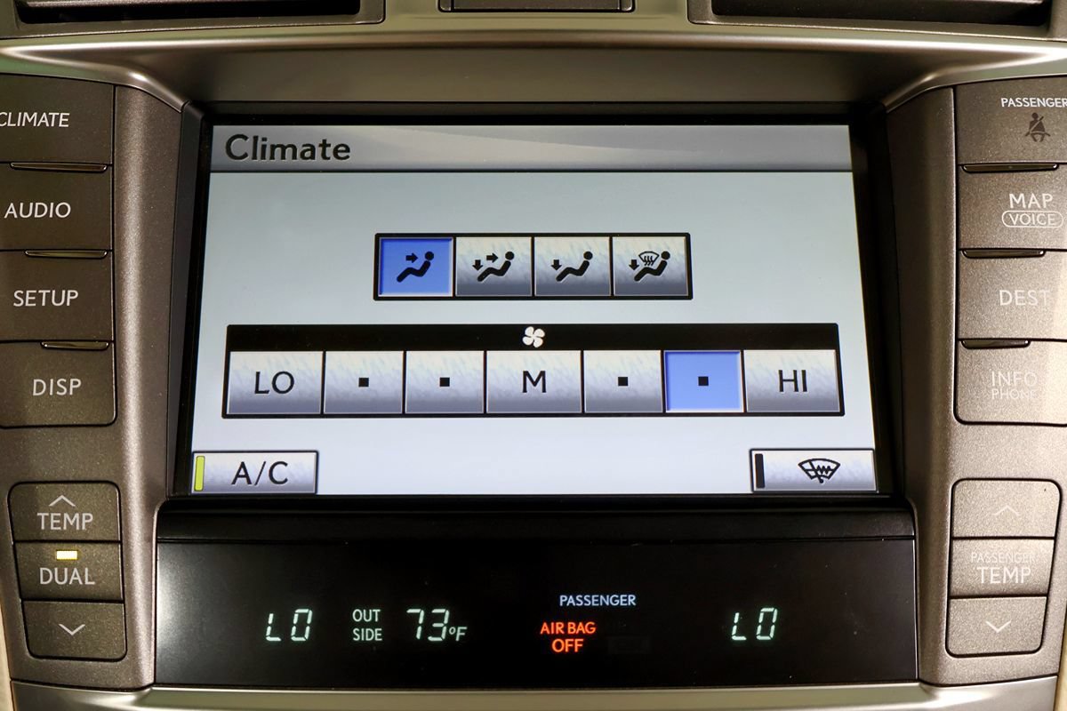Used 2011 Lexus LS 460 L w/ Luxury Pkg AWD/4WD image 34