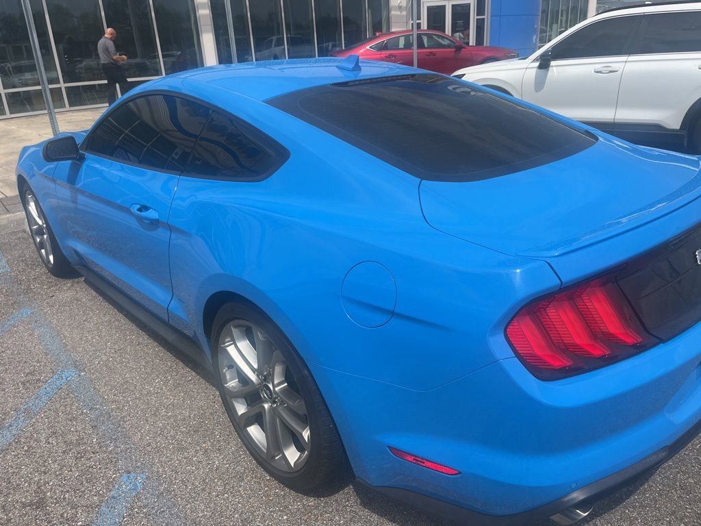 Used 2023 Ford Mustang Premium image 4