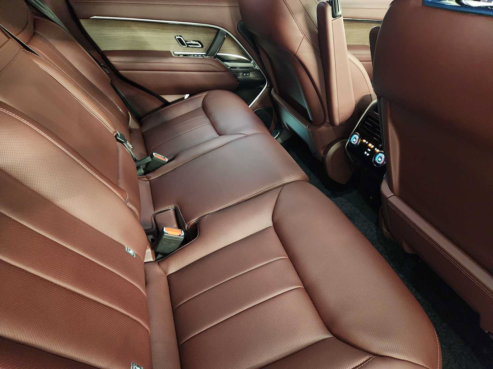 New 2026 Land Rover Range Rover SE AWD/4WD image 30