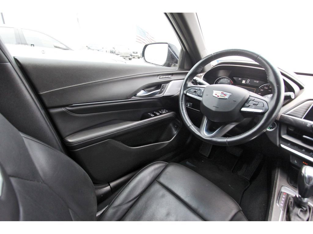 Certified 2021 Cadillac CT4 Premium Luxury RWD image 8