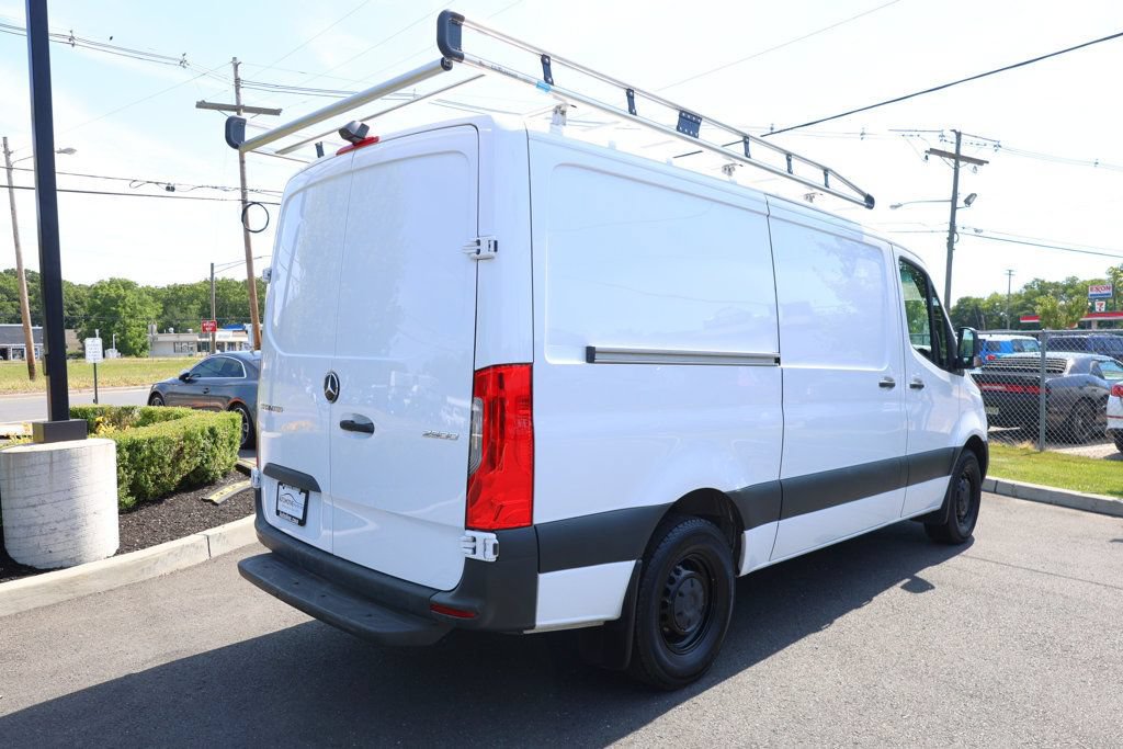 Used 2023 Mercedes-Benz Sprinter 2500 w/ Acoustic Package image 5