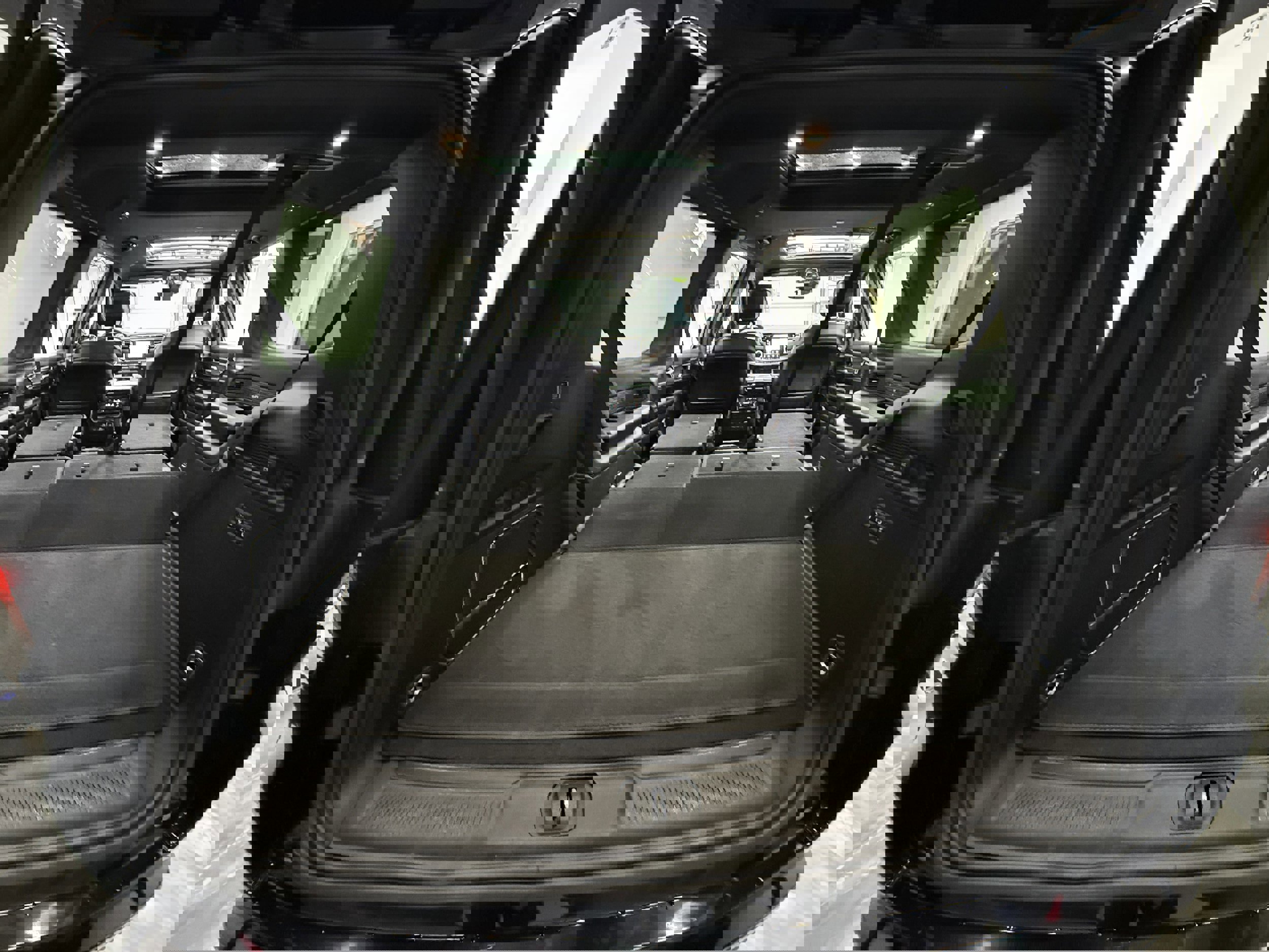 Used 2024 Jeep Wagoneer Series II image 33