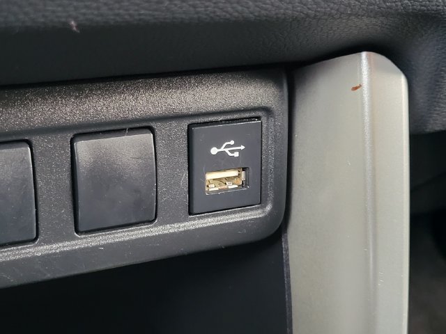 Used 2022 Toyota Corolla Cross LE FWD image 14