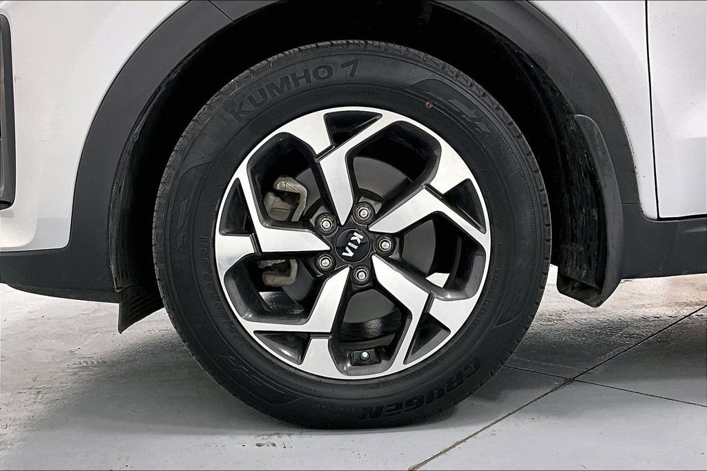 Used 2021 Kia Sportage LX image 11