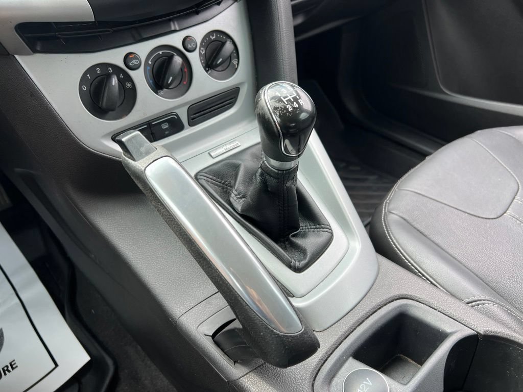 Used 2013 Ford Focus SE FWD image 20