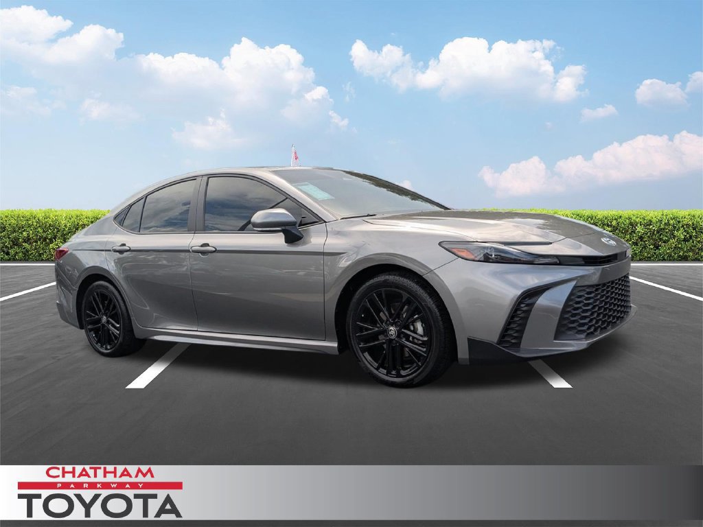 Used 2025 Toyota Camry SE w/ Multimedia Upgrade Package FWD image 1