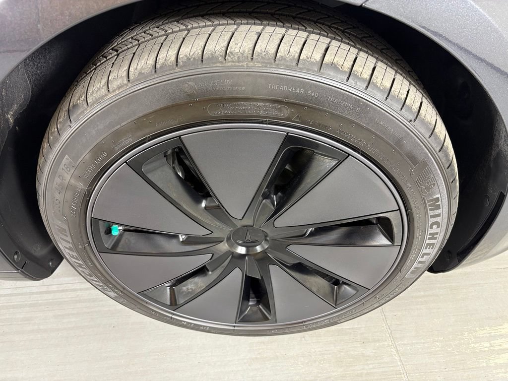 Used 2026 Tesla Model 3 RWD image 13
