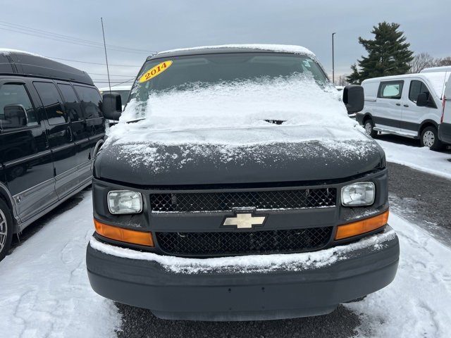 Used 2014 Chevrolet Express 3500 Work Van image 2