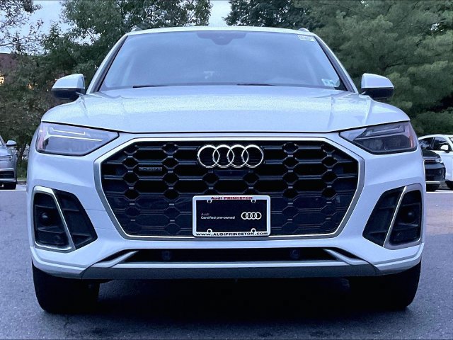 Used 2023 Audi Q5 2.0T Premium Plus w/ Premium Plus Package AWD/4WD image 8