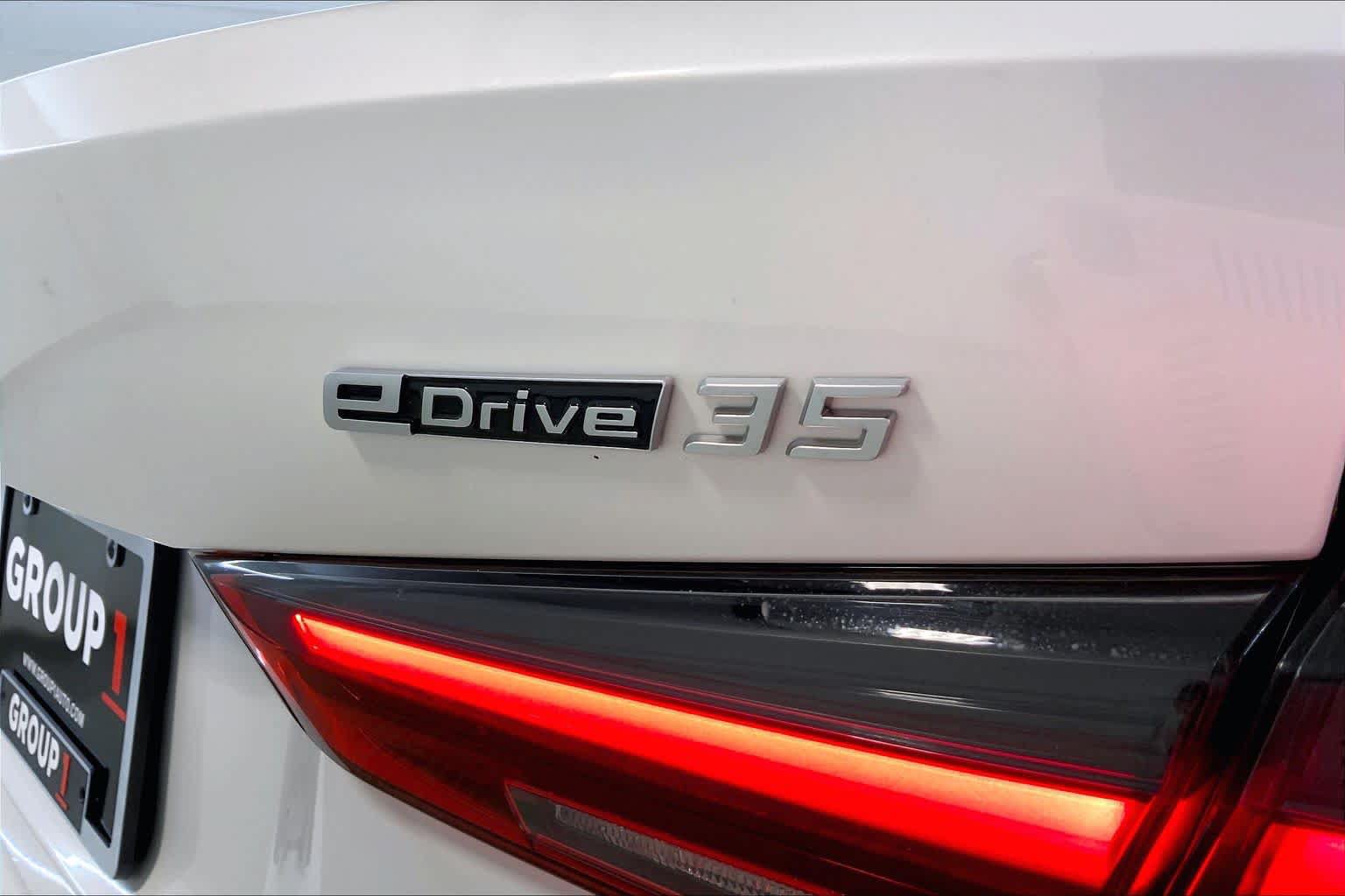 Used 2024 BMW i4 eDrive35 w/ Convenience Package RWD image 9