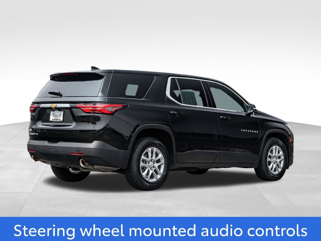 Used 2023 Chevrolet Traverse LS w/ Safety Package AWD/4WD image 7
