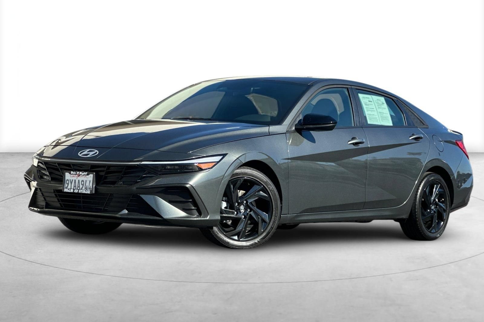 Used 2026 Hyundai Elantra Sport FWD image 2
