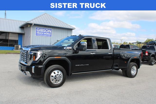 Used 2025 GMC Sierra 3500 Denali w/ Denali Reserve Package image 5