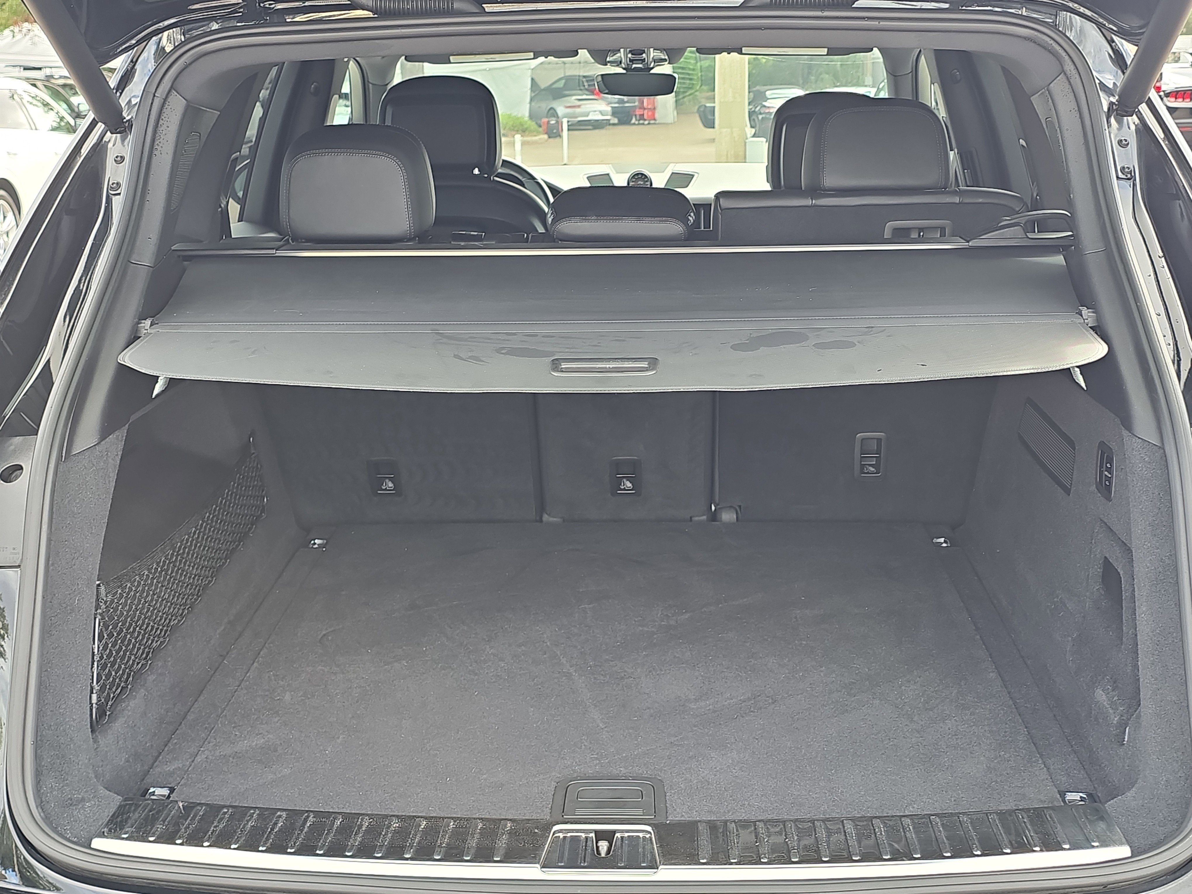 Used 2023 Porsche Cayenne S Platinum image 8