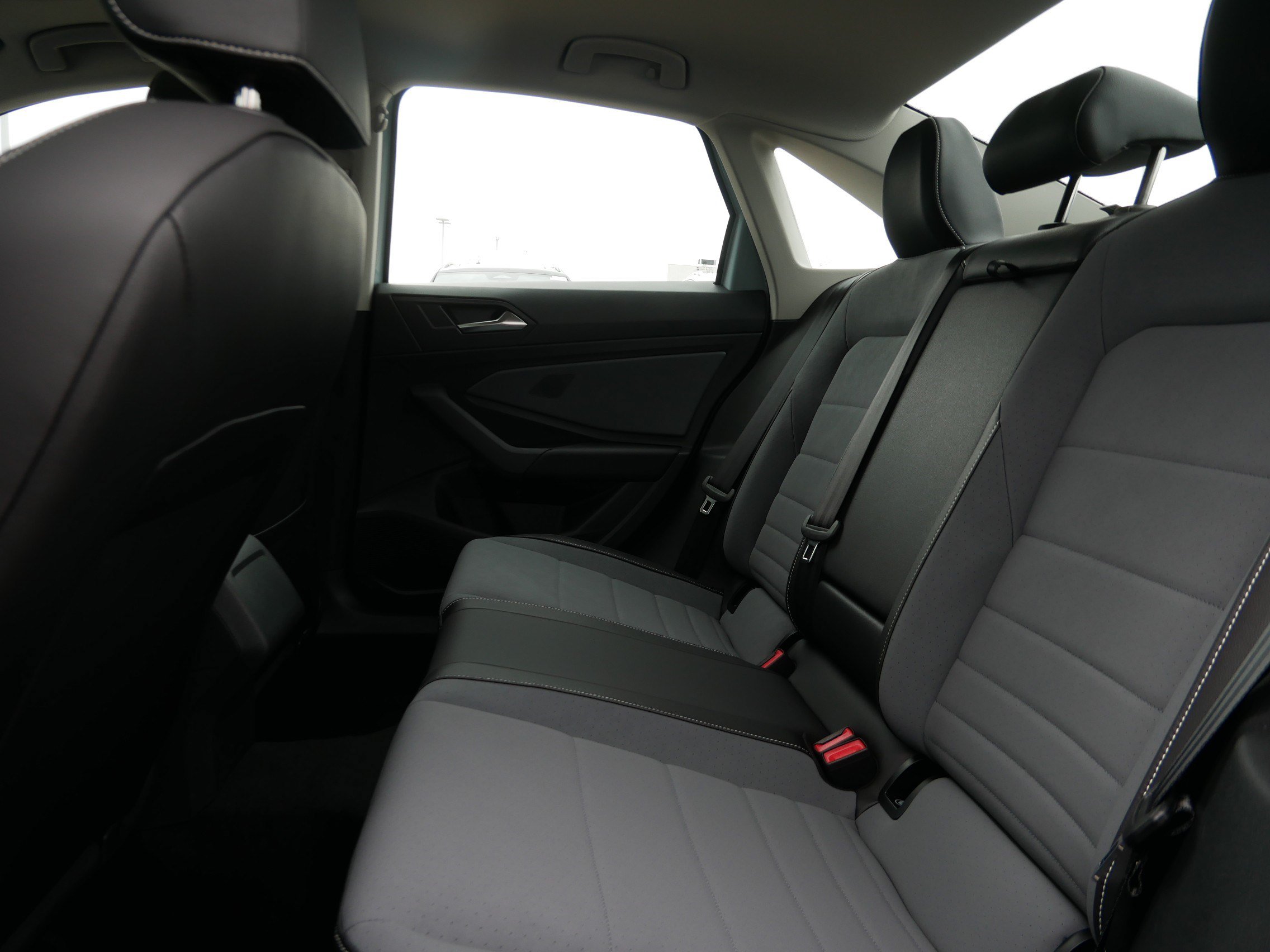 New 2027 Volkswagen Jetta SE FWD image 5